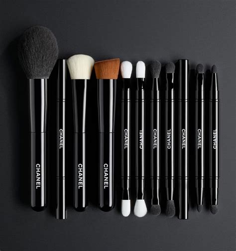 chanel 6 brush|what are Chanel makeup brushes made of.